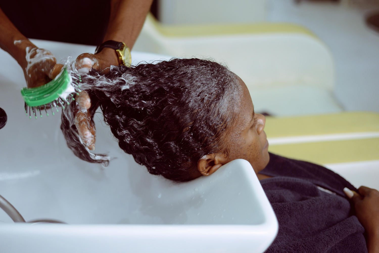 How to Start a Wash Day Routine in Nigeria (A Beginner’s Guide)